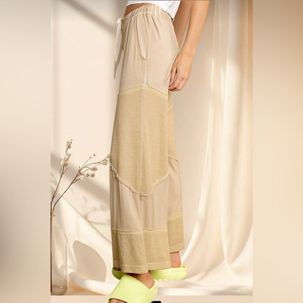POL Corn Soup Wide-Leg Cropped Pants - Picture 3 of 7